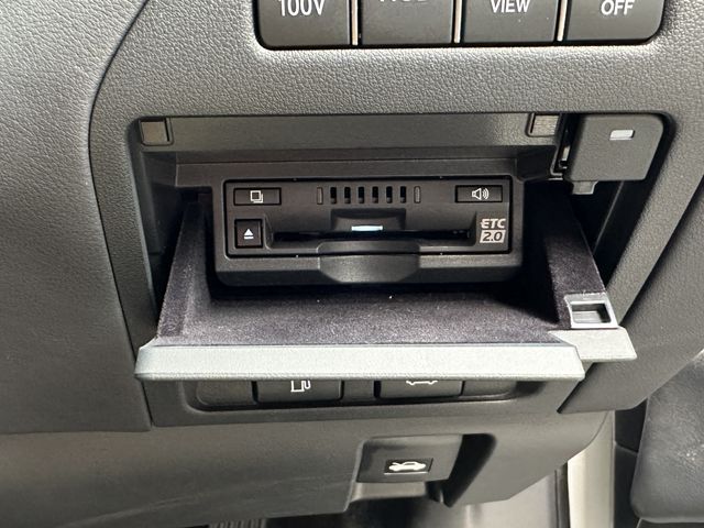 Lexus LS 2017-12 14909-28