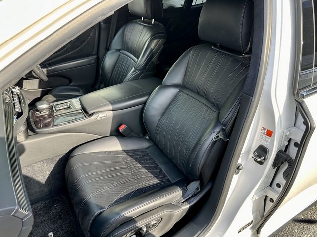 Lexus LS 2017-12 14909-15