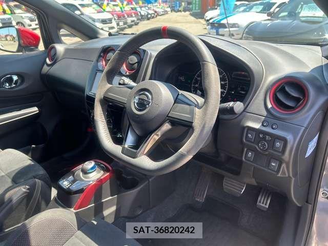 Nissan NOTE 2017-06 329552-1