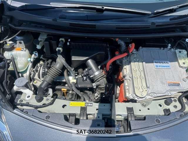 Nissan NOTE 2017-06 329552-9