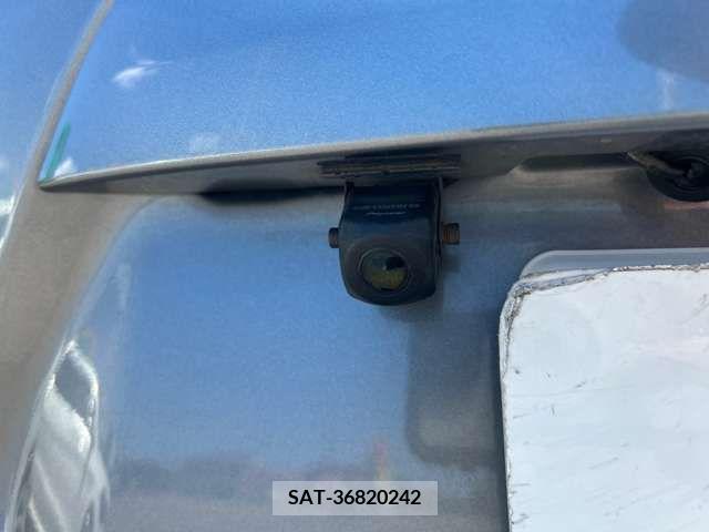 Nissan NOTE 2017-06 329552-8