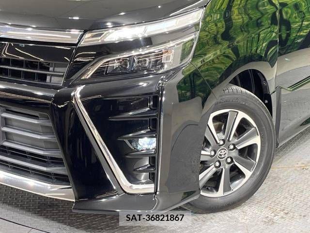 Toyota VOXY 2018-06 288977-12