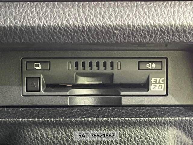 Toyota VOXY 2018-06 288977-6