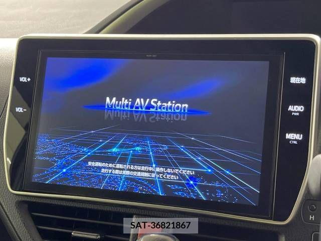 Toyota VOXY 2018-06 288977-2