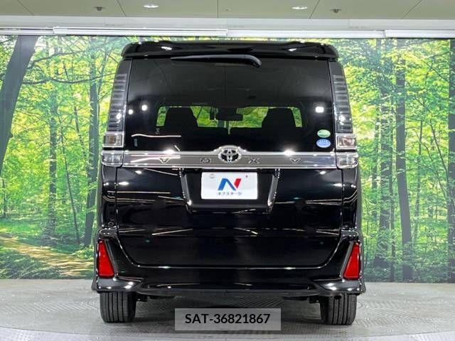 Toyota VOXY 2018-06 288977-15