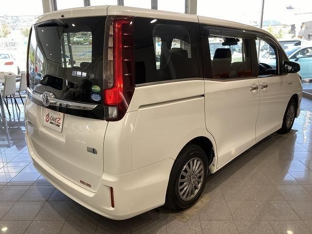 Toyota ESQUIRE 2016-11 195336-18