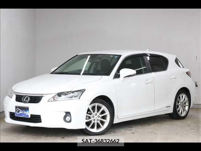 Lexus CT 2011-07 353932-0