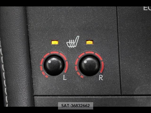 Lexus CT 2011-07 353932-9