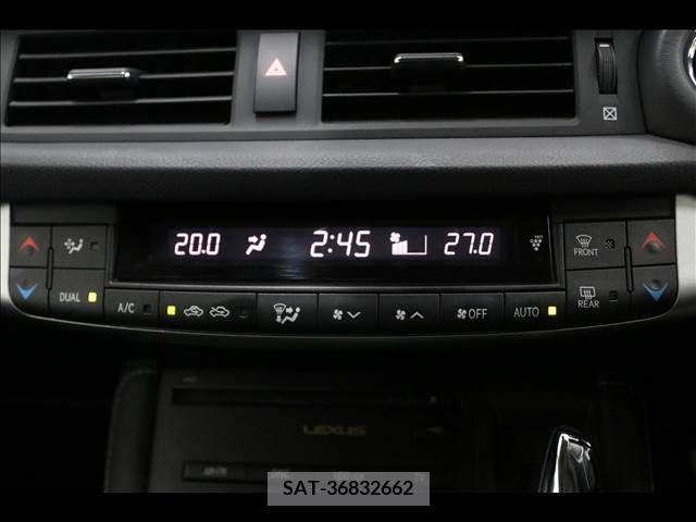 Lexus CT 2011-07 353932-8