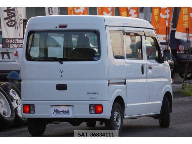 Suzuki EVERY 2016-02 207210-1