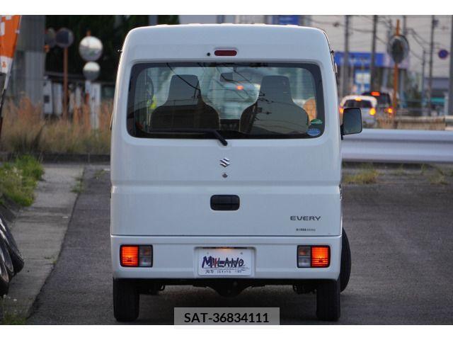 Suzuki EVERY 2016-02 207210-6