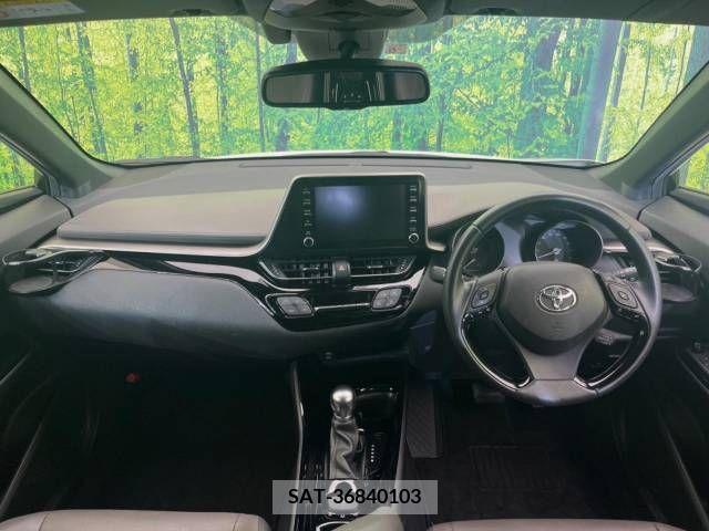 Toyota C-HR 2020-06 332290-1