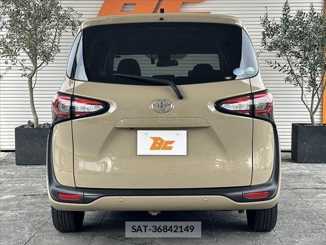 Toyota SIENTA 2019-10 433503-9