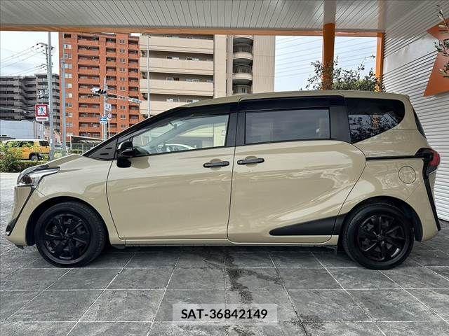 Toyota SIENTA 2019-10 433503-13