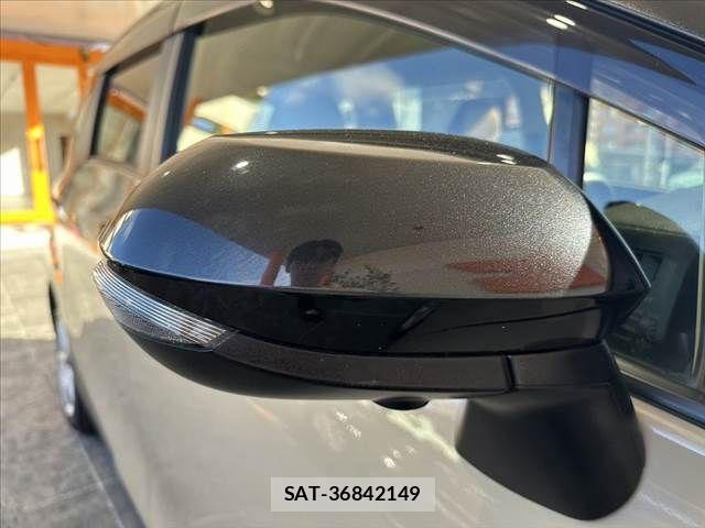 Toyota SIENTA 2019-10 433503-28