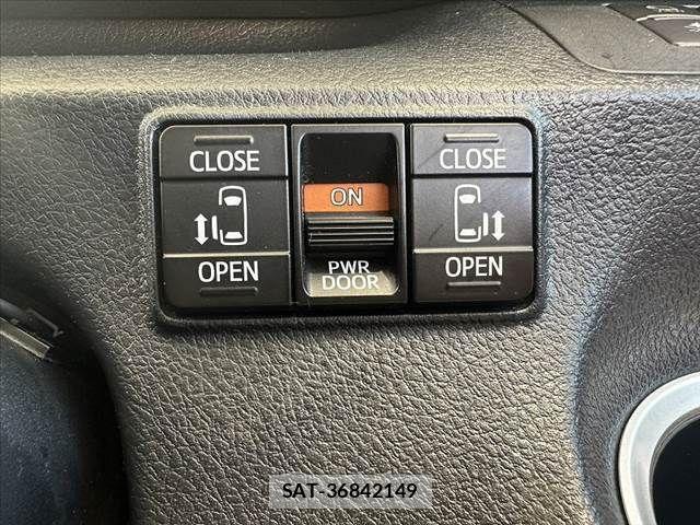 Toyota SIENTA 2019-10 433503-5