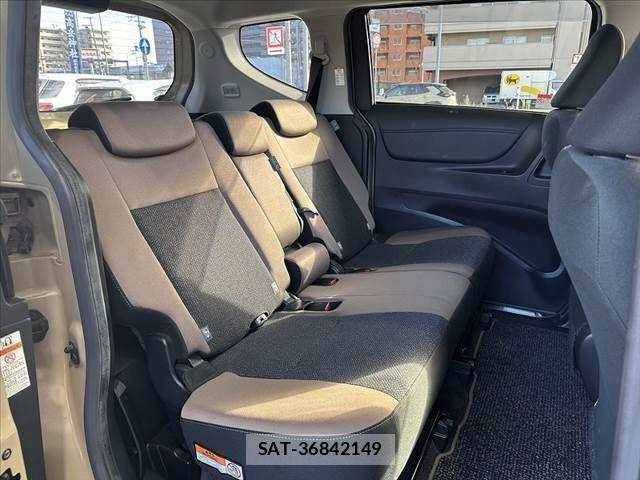 Toyota SIENTA 2019-10 433503-16