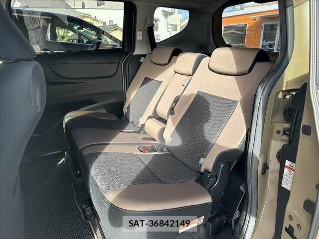Toyota SIENTA 2019-10 433503-18