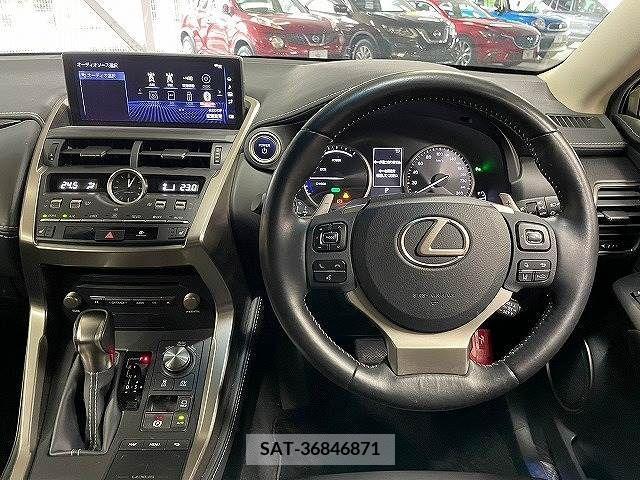 Lexus NX 2018-09 388213-7