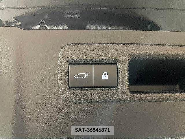 Lexus NX 2018-09 388213-11