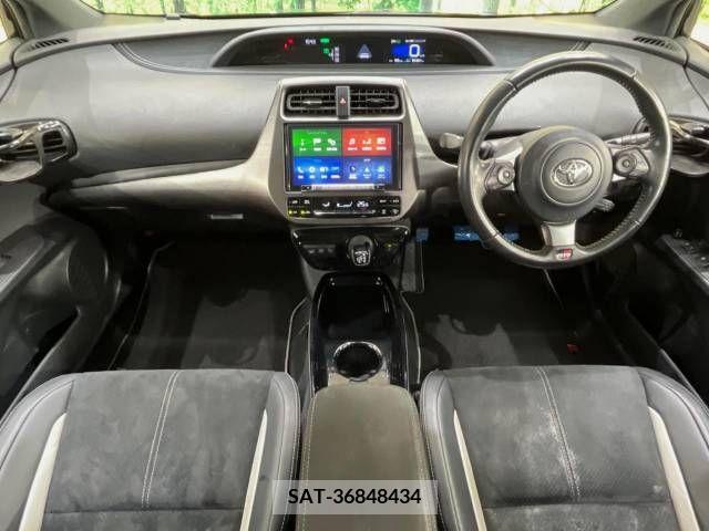 Toyota PRIUS PHV 2018-06 322589-1