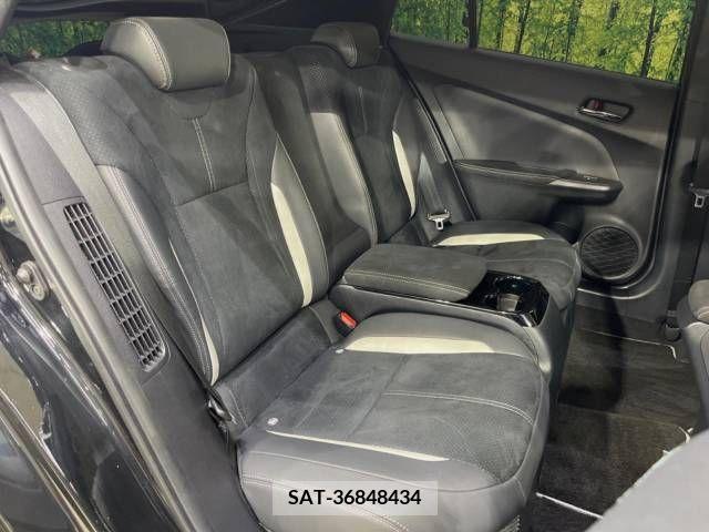 Toyota PRIUS PHV 2018-06 322589-9