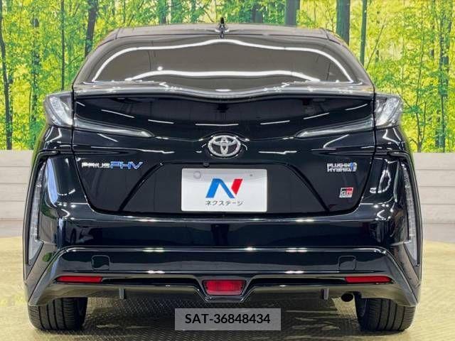 Toyota PRIUS PHV 2018-06 322589-15