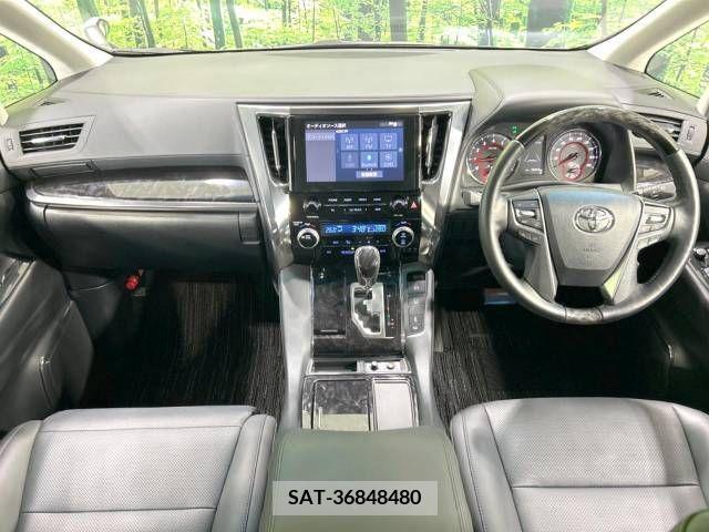 Toyota ALPHARD 2022-04 213169-1