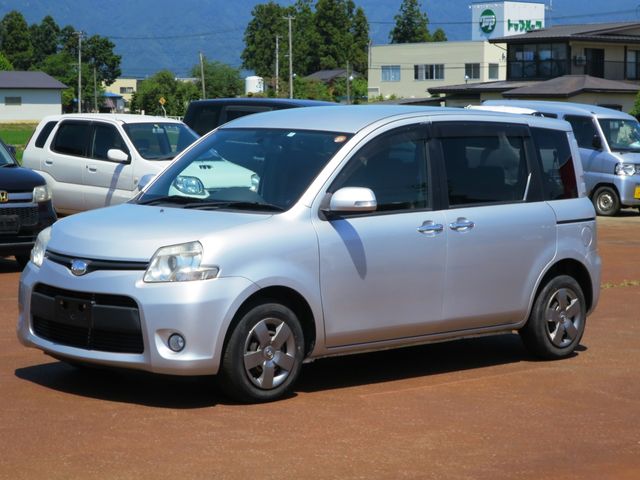 Toyota SIENTA 2011-12 4962-0