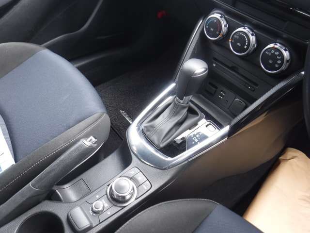 Mazda DEMIO 2014-11 267-12