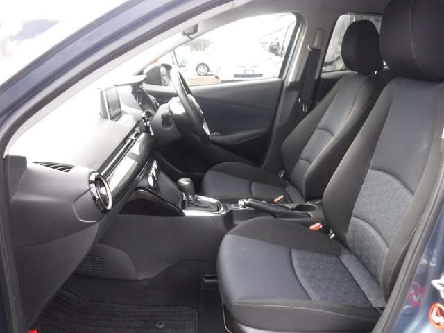 Mazda DEMIO 2014-11 267-8