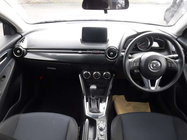 Mazda DEMIO 2014-11 267-10