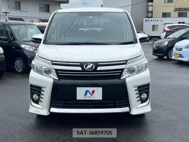 Toyota VOXY 2015-08 379685-15