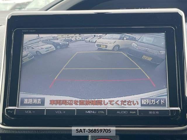 Toyota VOXY 2015-08 379685-4