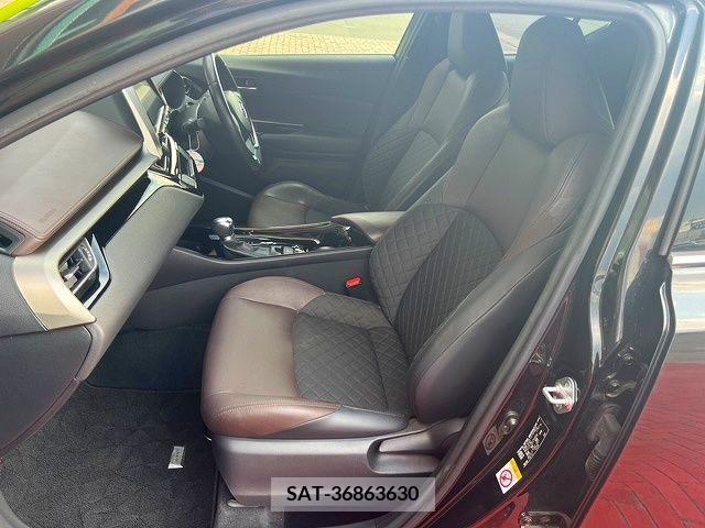 Toyota C-HR 2017-07 344116-12