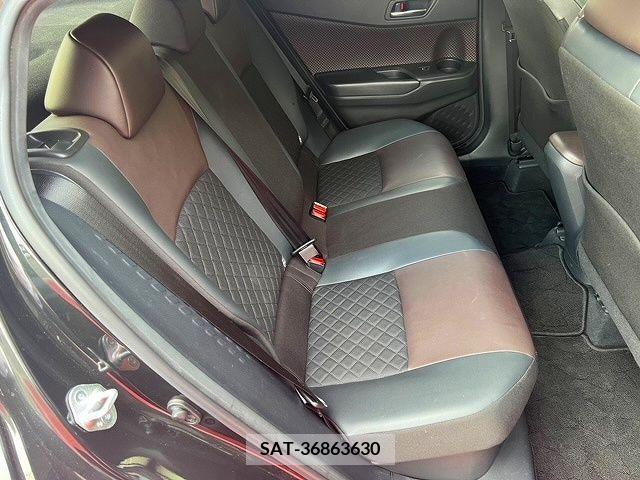 Toyota C-HR 2017-07 344116-9