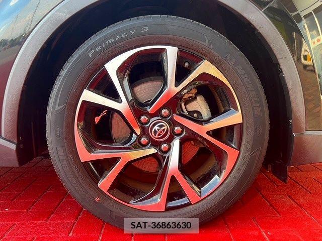 Toyota C-HR 2017-07 344116-26