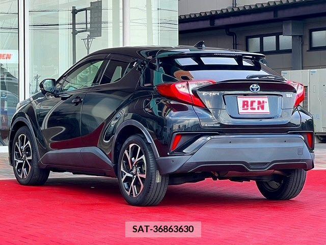 Toyota C-HR 2017-07 344116-8