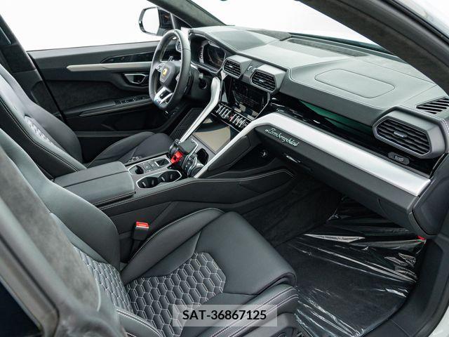 Lamborghini URUS 2022-05 373412-24