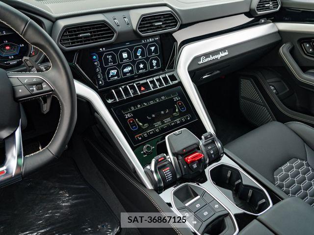 Lamborghini URUS 2022-05 373412-21