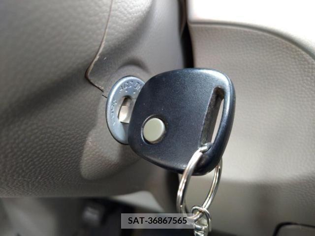Suzuki EVERY WAGON 2012-06 268985-12