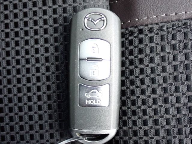Mazda AXELA HYBRID 2016-09 22173-15