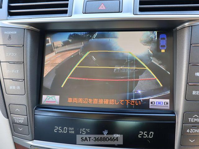 Lexus LS 2010-09 205383-14