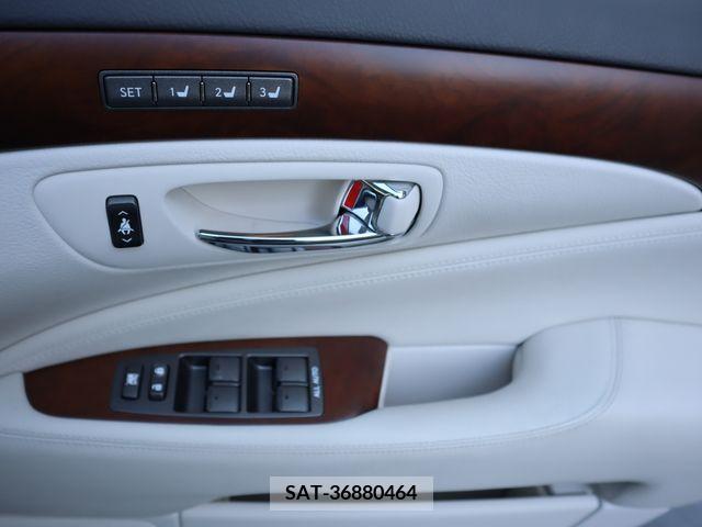 Lexus LS 2010-09 205383-17