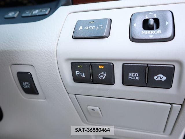 Lexus LS 2010-09 205383-19