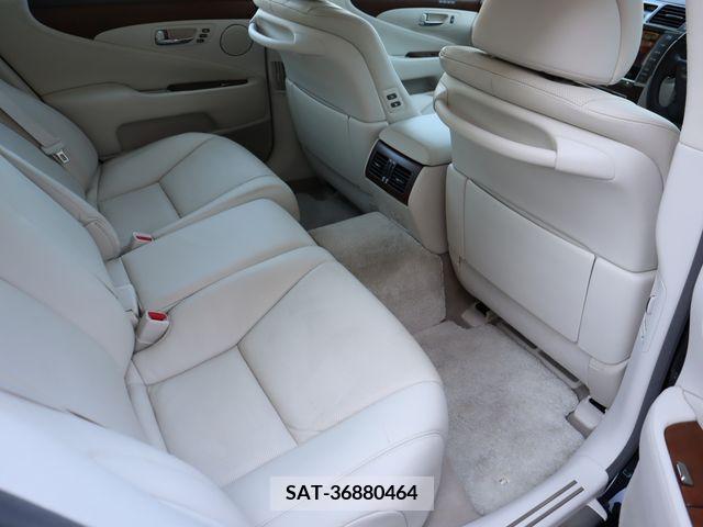 Lexus LS 2010-09 205383-10