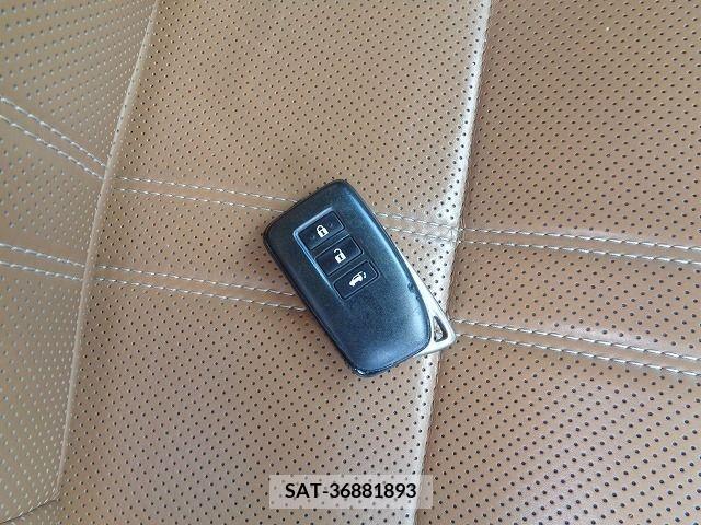 Lexus RX 2017-04 354158-26
