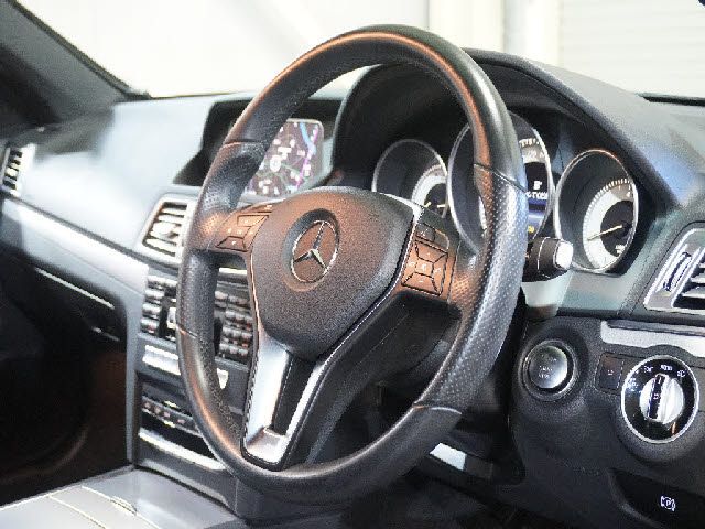 Mercedes Benz E-CLASS 2013-07 7775-5