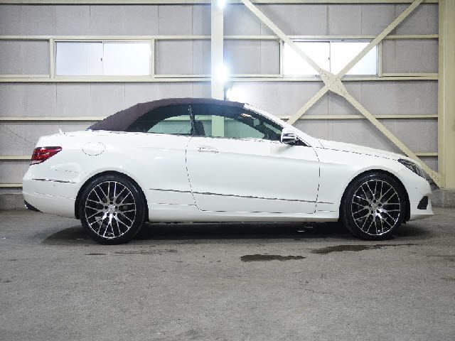 Mercedes Benz E-CLASS 2013-07 7775-11