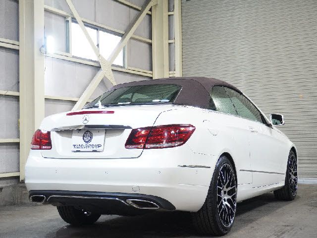 Mercedes Benz E-CLASS 2013-07 7775-1